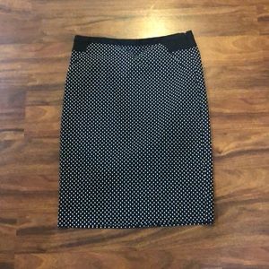 The Limited exact stretch skirt size 0 EUC